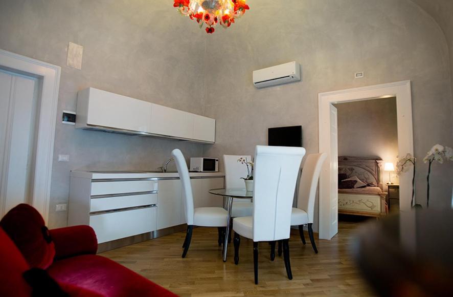 Bed&Breakfast Jsuite Gioia Del Colle Room photo